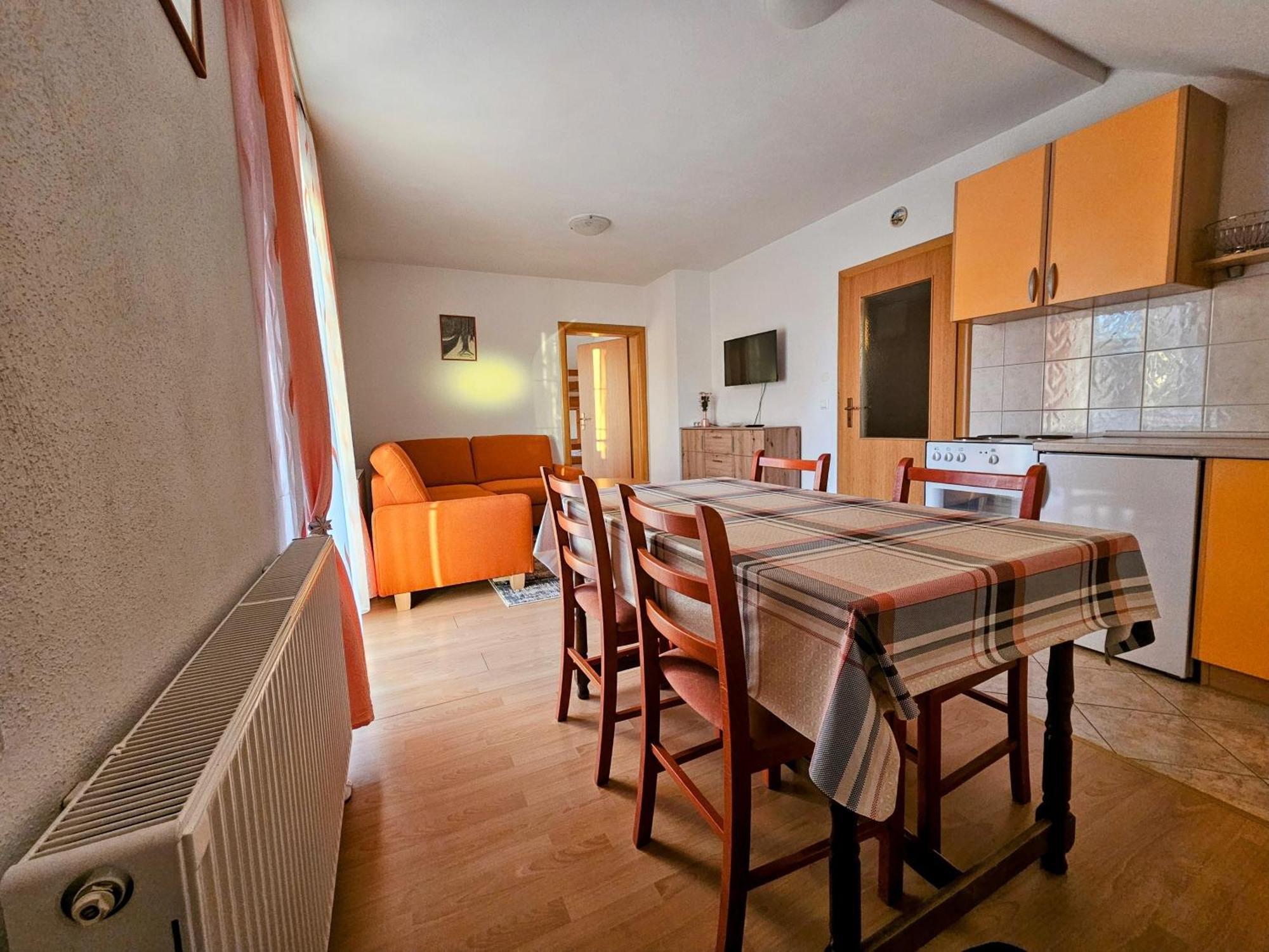 Apartman M. Rados Kupres  Bagian luar foto